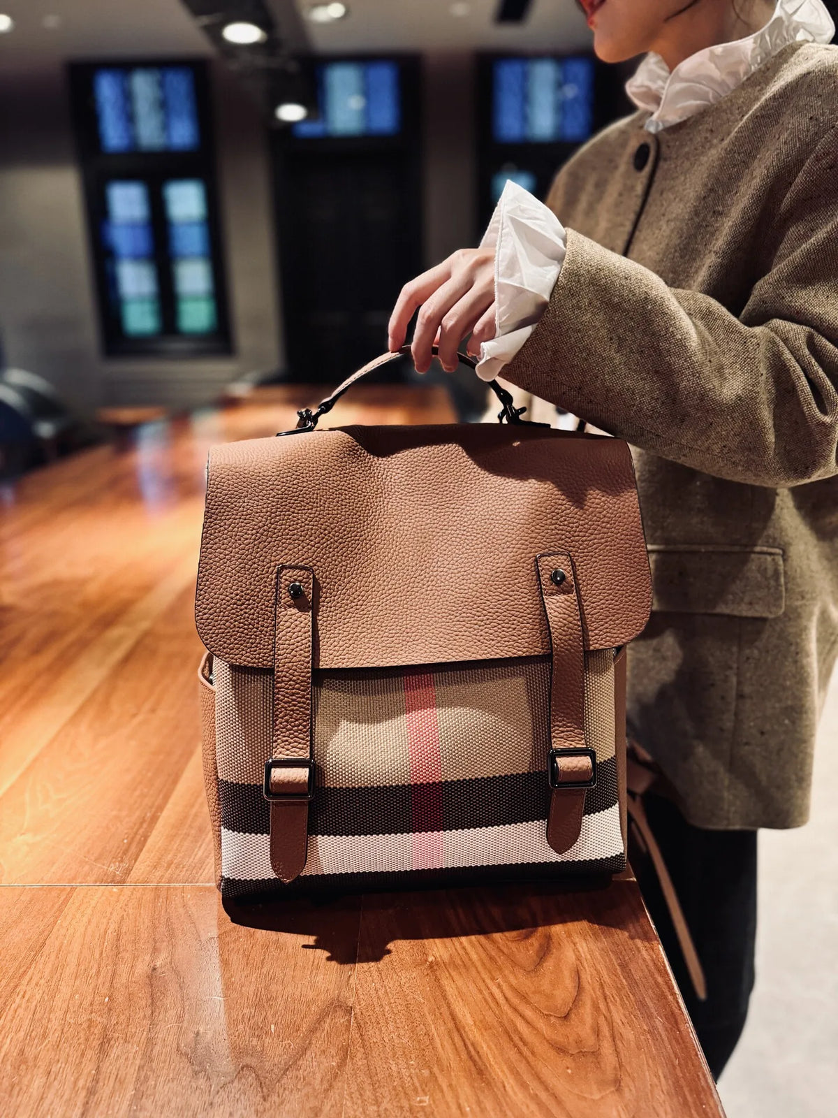 Genuine Cowhide New Women Backpack, Aidrani Fashion Leather Rucksack, Casual Shoulder Bag for Travel Work Daily Use