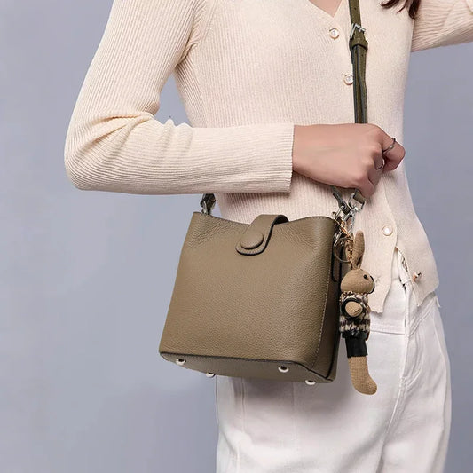 Aidrani 2026 New Niche Ladies Bucket Bag, Ultra Soft Genuine Cowhide Top Handle Handbag, Stylish High-End Versatile Crossbody